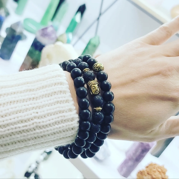 Stack of 3 bracelets /Matte Agate, Lava Stone, Buddha charm - Picture 3 of 3